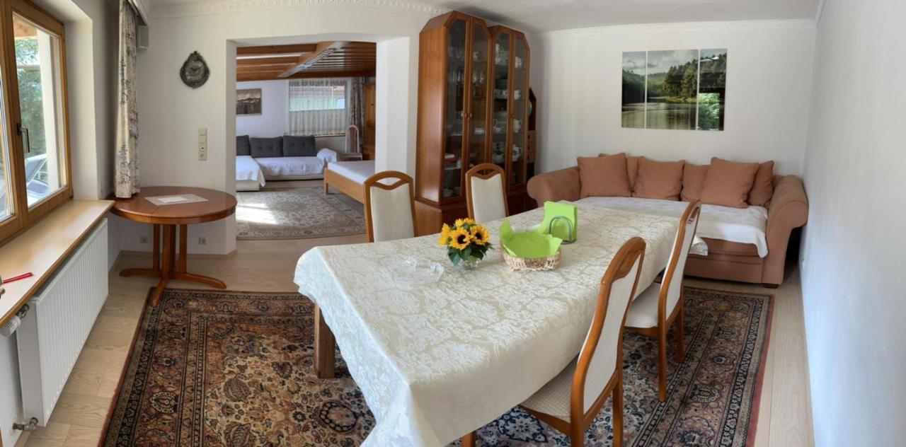 Haus Waldrand Daire Oberndorf in Tirol Dış mekan fotoğraf