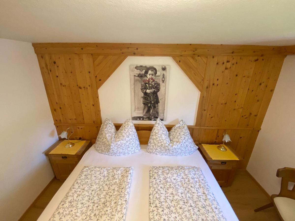 Haus Waldrand Daire Oberndorf in Tirol Dış mekan fotoğraf
