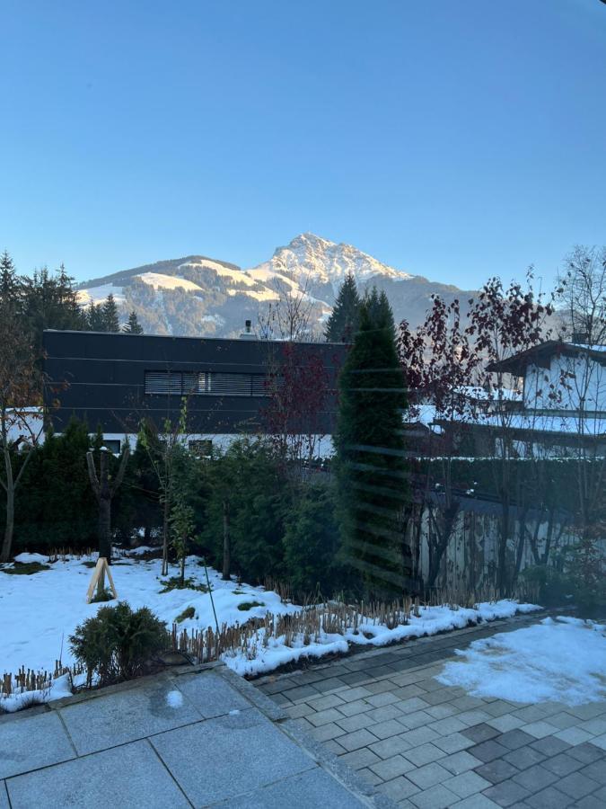 Haus Waldrand Daire Oberndorf in Tirol Dış mekan fotoğraf