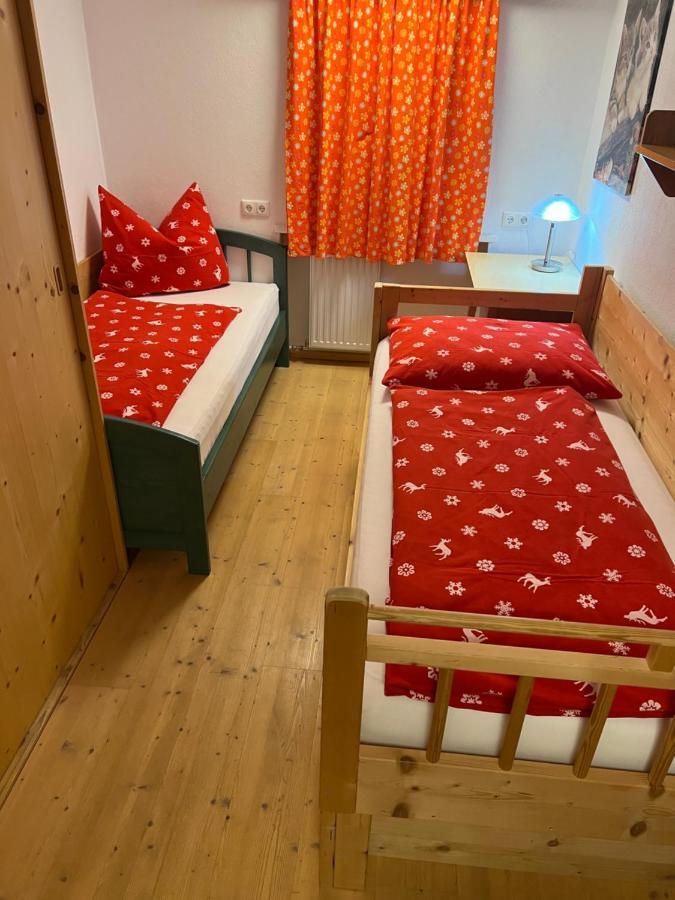 Haus Waldrand Daire Oberndorf in Tirol Dış mekan fotoğraf