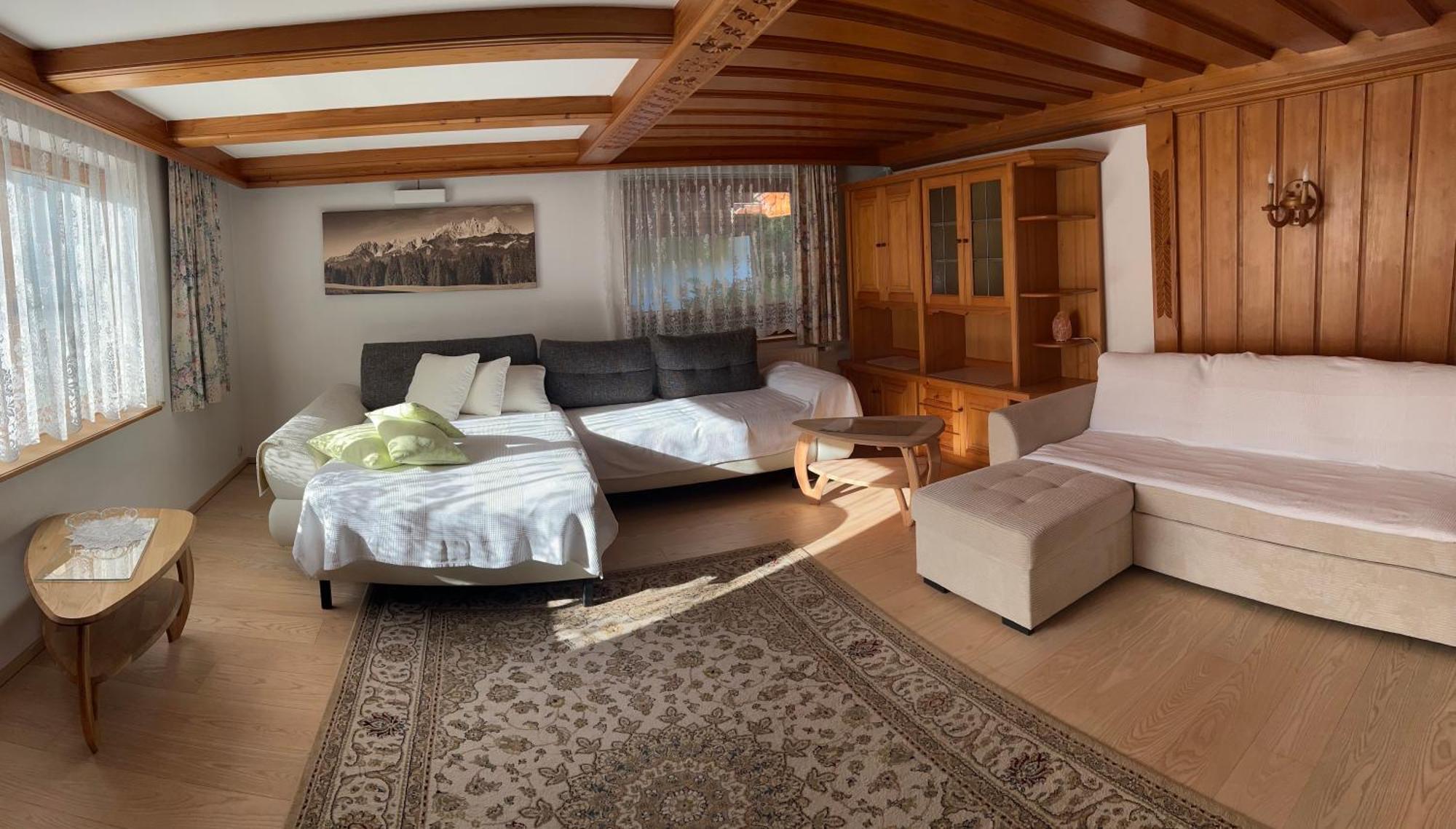Haus Waldrand Daire Oberndorf in Tirol Dış mekan fotoğraf